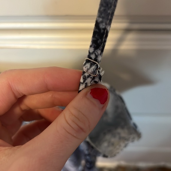 Bodysuit! - Picture 6 of 7